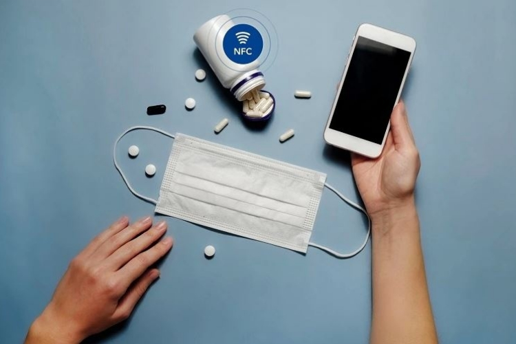 Scoprite come la tecnologia NFC e il packaging intelligente hanno contribuito a combattere la COVID-19, in tempi di pandemia.